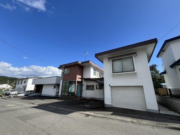 5LDK House with Commercial Space in Tomakomai, Hokkaido - Thumbnail 3