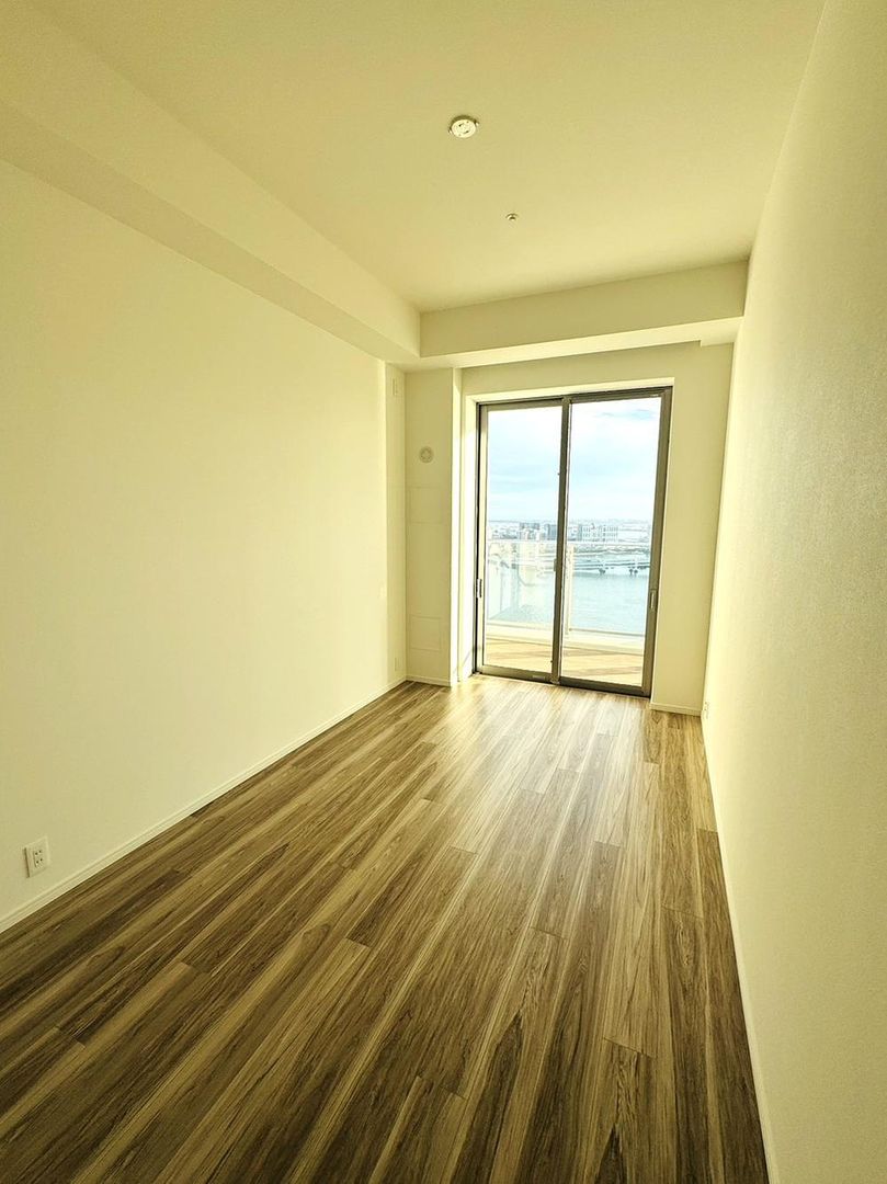HARUMI FLAG SUN VILLAGE 3LDK Apartment in Chuo City, Tokyo - Thumbnail 4