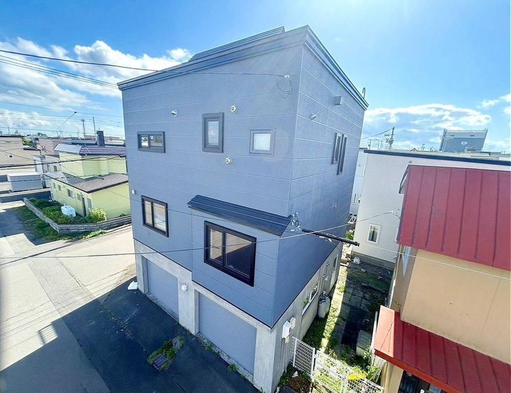 Renovated 4LDK House in Chitose with Garage - 166.62m² - Thumbnail 2