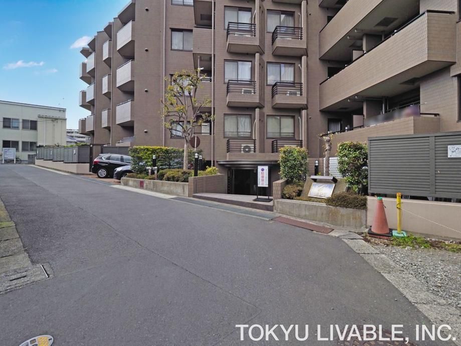 3LDK Apartment for Sale in Kawasaki City - Thumbnail 3