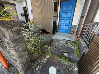 Used 3DK House for Sale in Omihachiman, Shiga - 1,000,000 Yen — Front_door, Omihachiman, Shiga