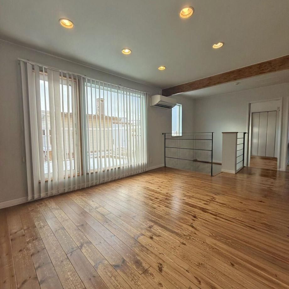 Shop-Attached 3LDK House for Sale in Tomakomai, Hokkaido - Thumbnail 2