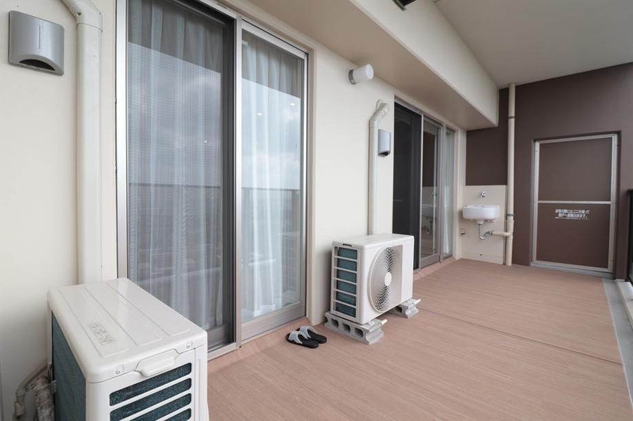 2LDK Apartment for Sale in Chatan, Okinawa - 69.94 sqm - Thumbnail 2
