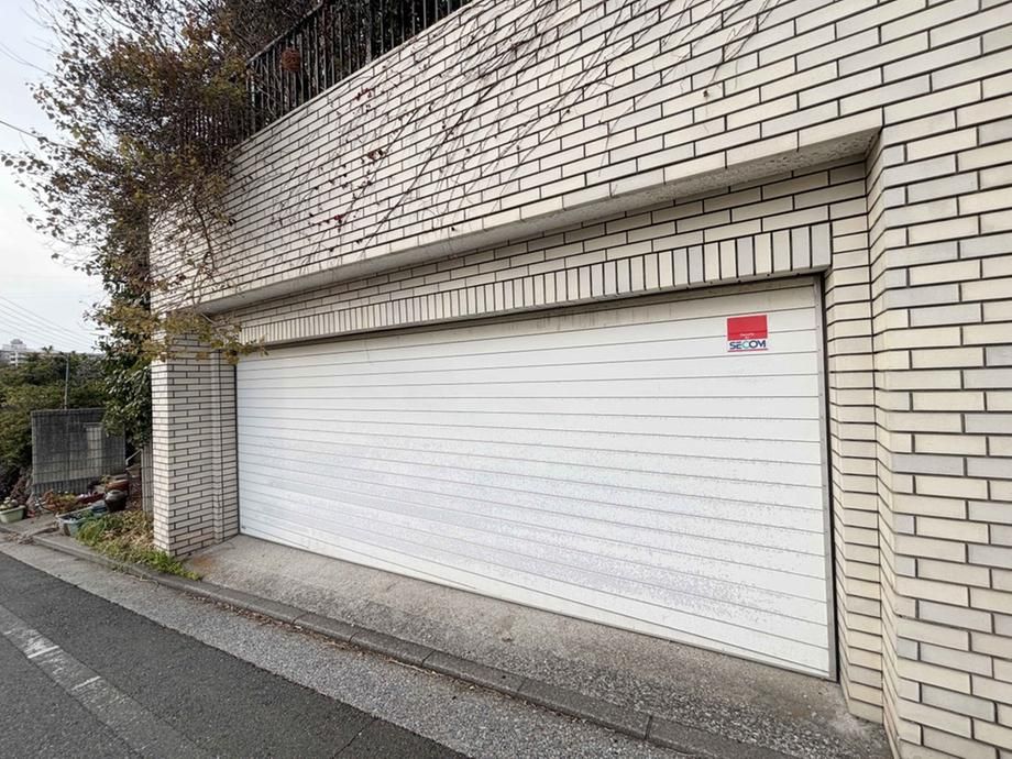 6LDK Detached House for Sale in Yokohama's Yamate Area - Thumbnail 4