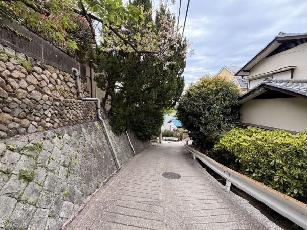 333 sqm Building-Condition-Free Land in Koyoen, Nishinomiya - Image 1