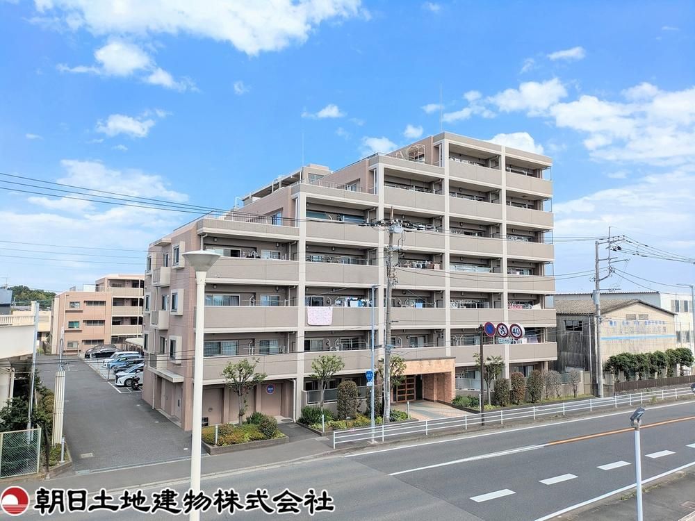 Renovated 3LDK Apartment in Yamato, Kanagawa for 29.8 Million Yen - Thumbnail 2