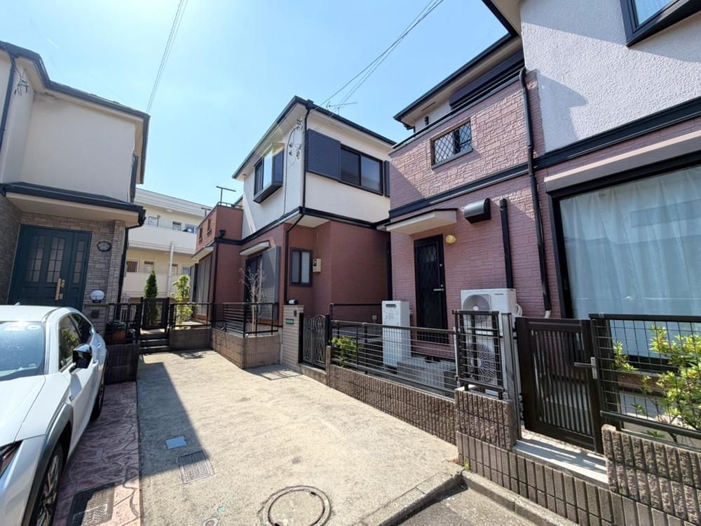 Renovated 4LDK House in Quiet Kanagawa-ku, Yokohama - Thumbnail 2
