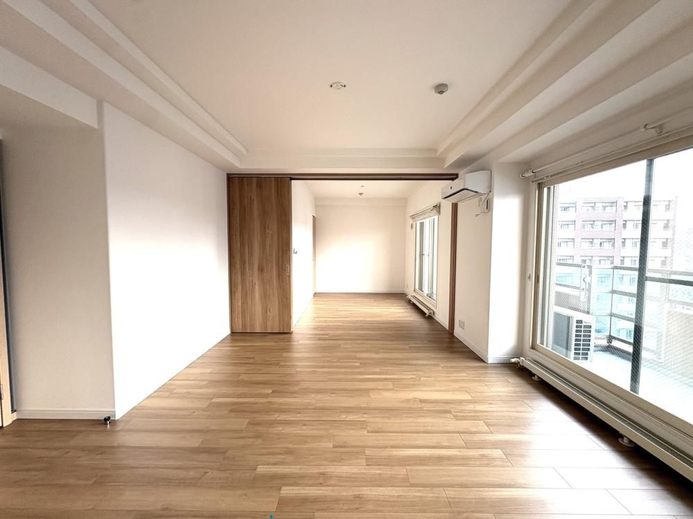 D Granse Makomanai Izumicho East Square 3LDK Apartment for Sale - Thumbnail 4