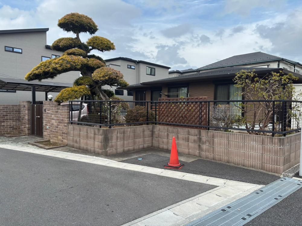 4LDK Single-Story House in Funabashi with 448.95m2 Land - Thumbnail 2