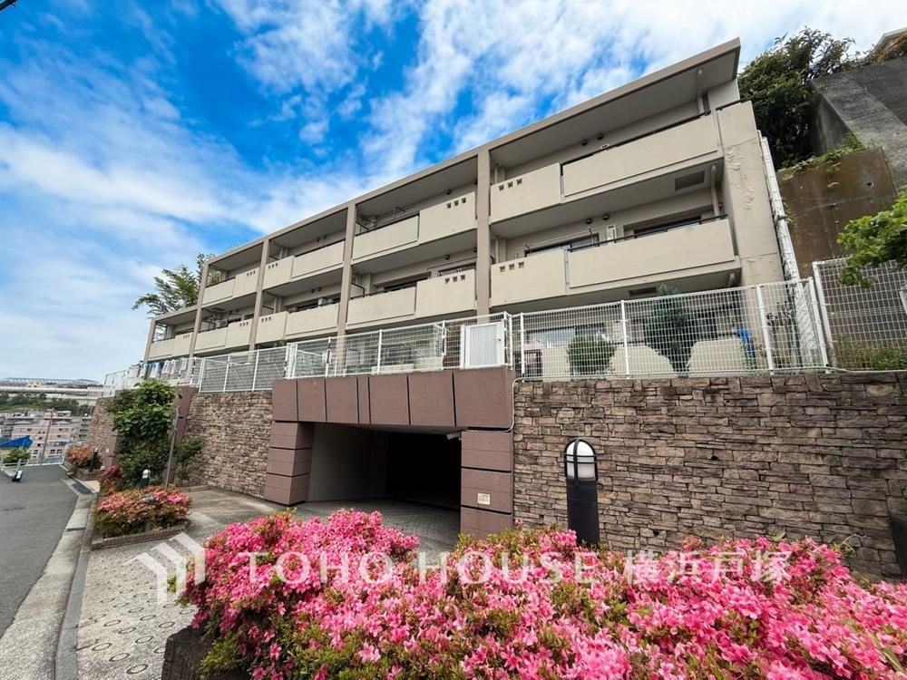 Renovated 3LDK Apartment in Minami Ward, Yokohama for Sale - Thumbnail 2