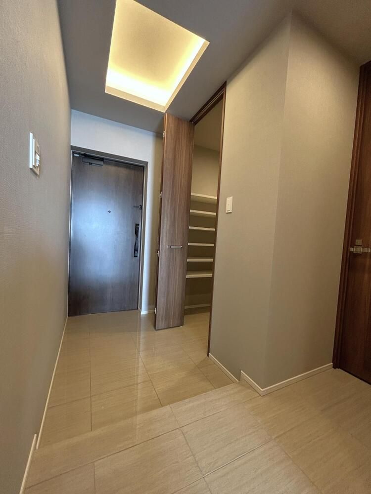 4LDK Apartment for Sale in Atsugi City Near Hon-Atsugi Station - Thumbnail 3