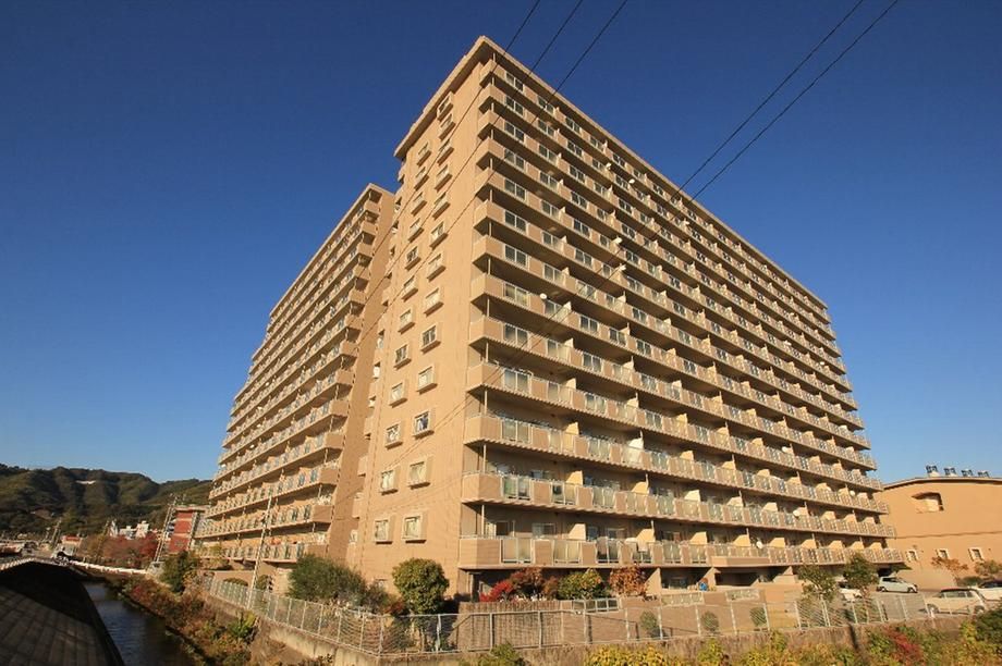 2LDK Apartment for Sale in Kochi City, Kochi Prefecture - Thumbnail 3