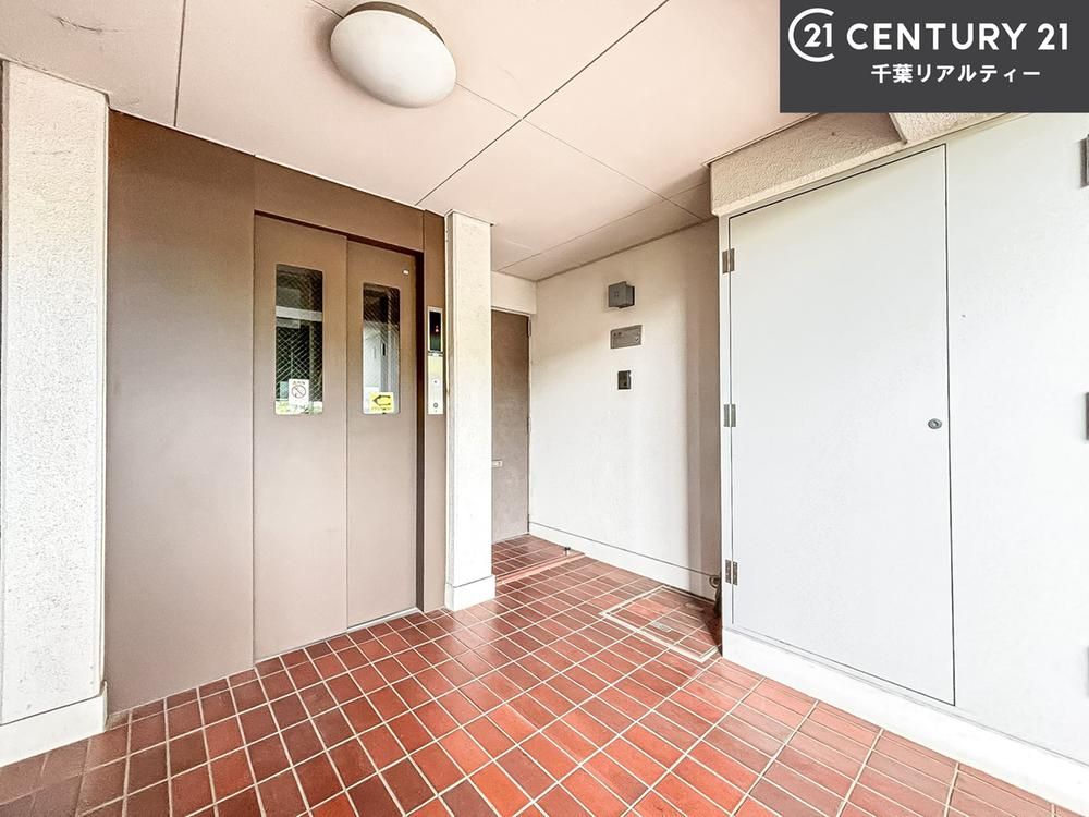 4LDK Apartment for Sale in Higashi-Funabashi, Chiba - Thumbnail 3