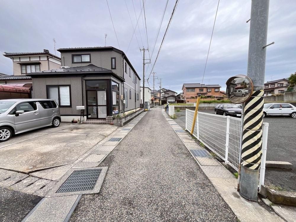 4LDK Used House for Sale in Higashi-ku, Niigata City - Thumbnail 2