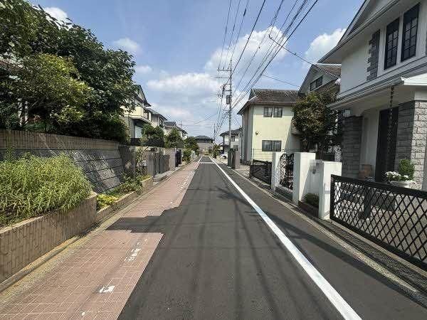 5LDK House for Sale in Machida, Tokyo | Renovated 1993 Build - Thumbnail 4