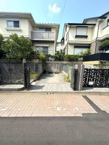 5LDK House for Sale in Machida, Tokyo | Renovated 1993 Build - Thumbnail 3