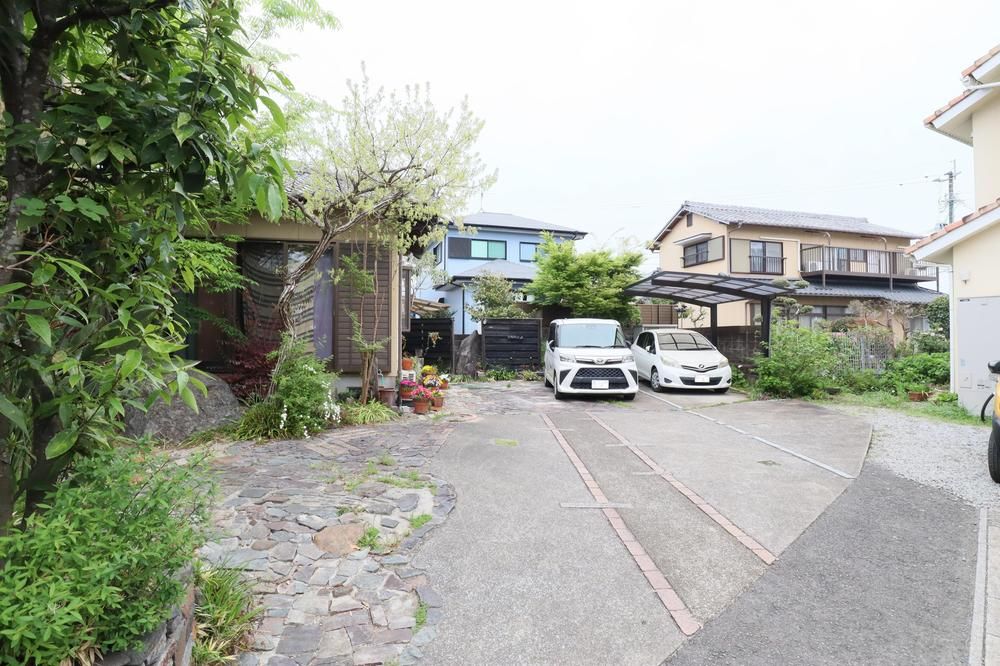 7LDK House with Large Lot in Higashi-Omiya, Miyazaki City - Thumbnail 3