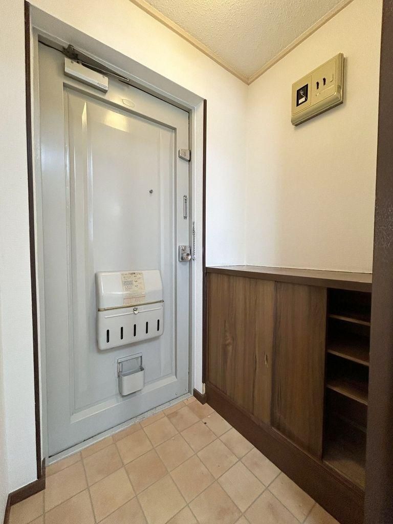 Higashi Sapporo Heights 1R Apartment for Sale in Shiroishi-ku, Sapporo - Thumbnail 3