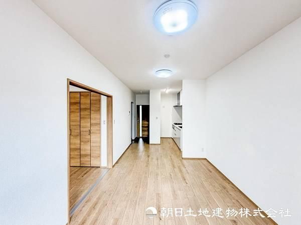 3LDK Apartment for Sale in Kanagawa Ward, Yokohama - Thumbnail 4