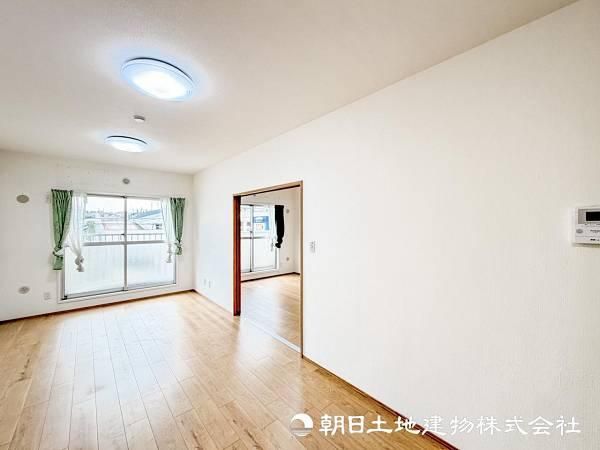 3LDK Apartment for Sale in Kanagawa Ward, Yokohama - Thumbnail 3