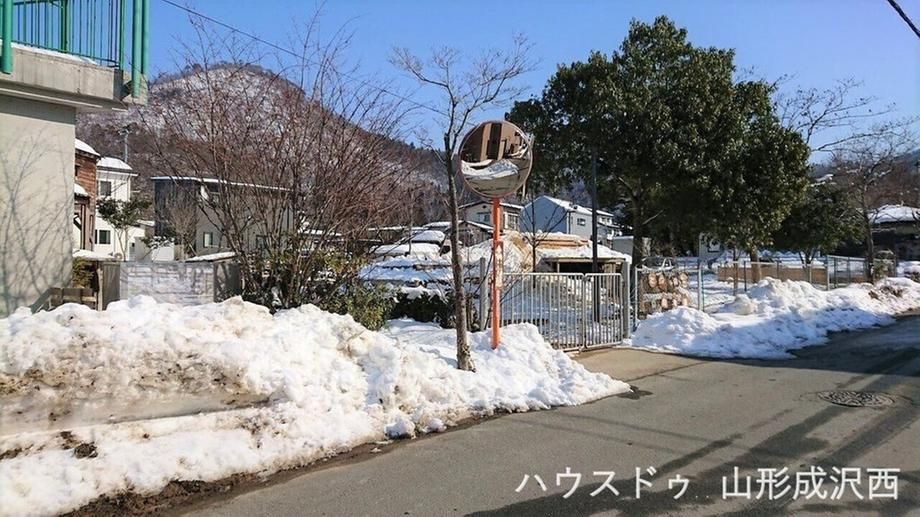 4LDK Hybrid Garage House for Sale in Yamagata City - Thumbnail 2