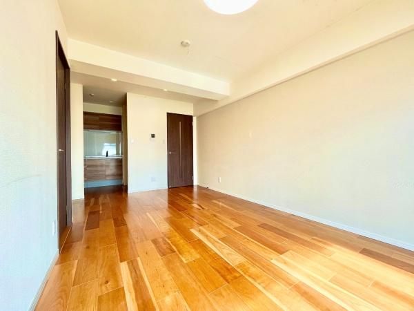 1LDK Apartment for Sale in Yokohama Minami Ward, 41.4m2 - Thumbnail 3