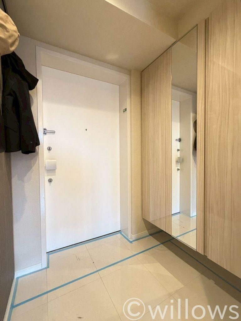 Renovated 1LDK Apartment in Minato, Tokyo - 44m2 - Thumbnail 2