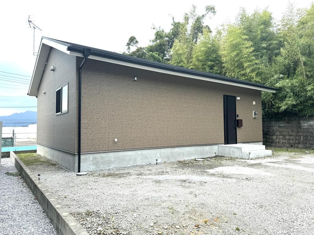 3LDK Single-Story House for Sale in Miyazaki City - Thumbnail 2