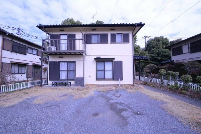 Renovated 4LDK House with 3 Car Parks near Higashi-Washinomiya Station - Thumbnail 2