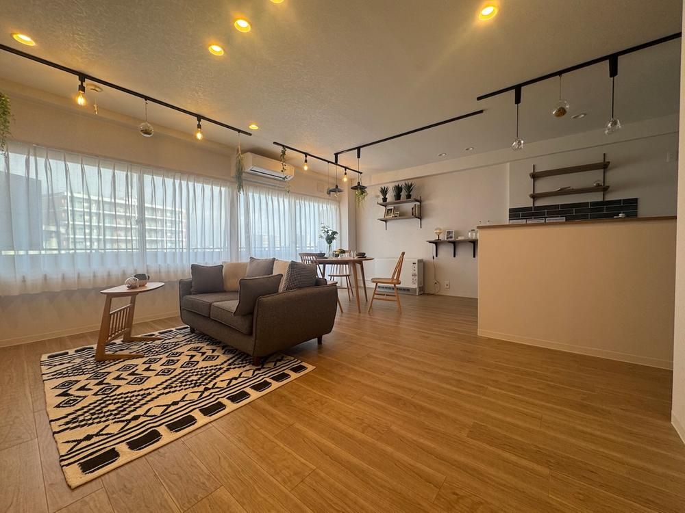 Renovated 1LDK Apartment Near Kita-Sanjo Station, Sapporo - Thumbnail 4