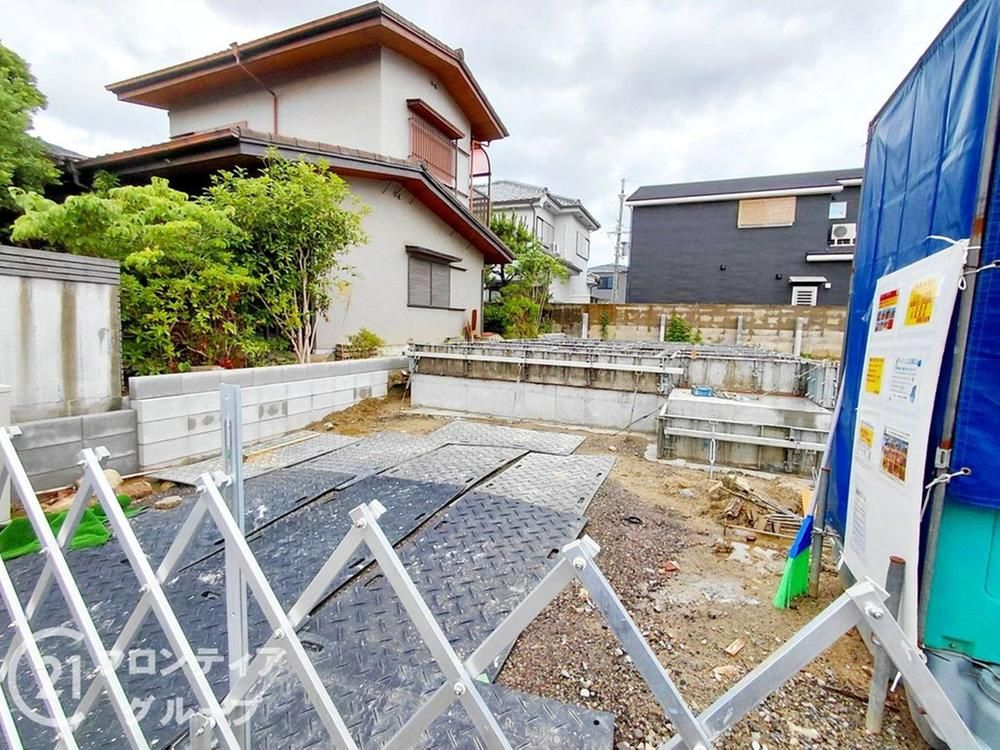 New 3LDK House for Sale in Hirakata, Osaka - Thumbnail 2