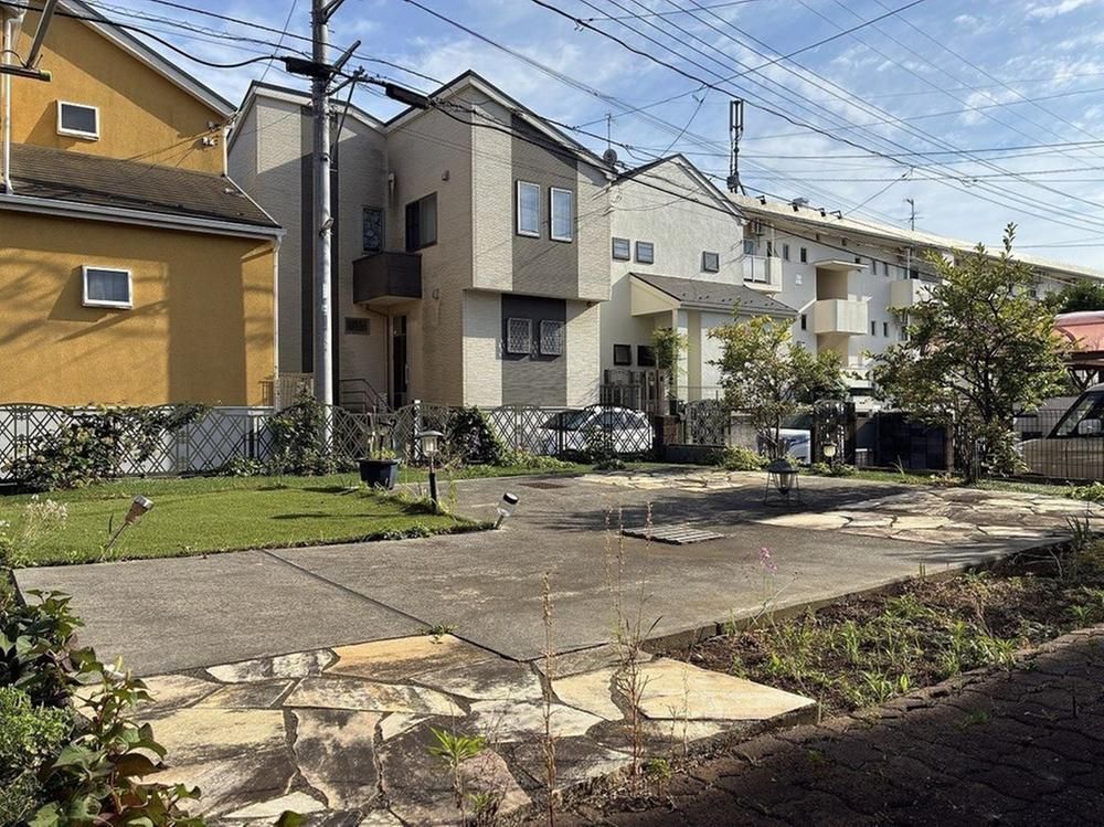 Building Plot for Sale in Fujisawa, Kanagawa - 186.58 sqm - Thumbnail 2