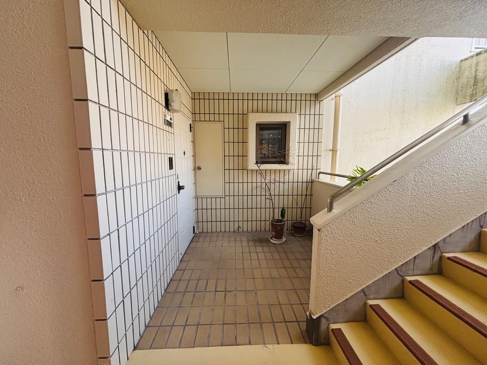 4LDK Apartment for Sale in Miyazaki City, Miyazaki Prefecture - Thumbnail 3