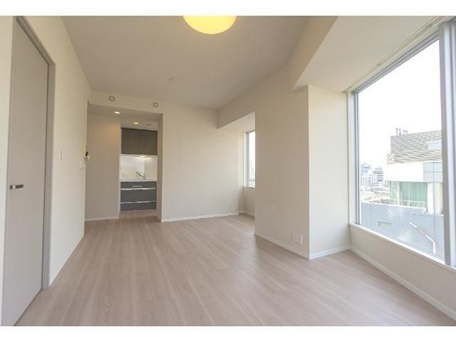 Renovated 1LDK Apartment in Shinjuku, Tokyo - 55m2 - Thumbnail 4