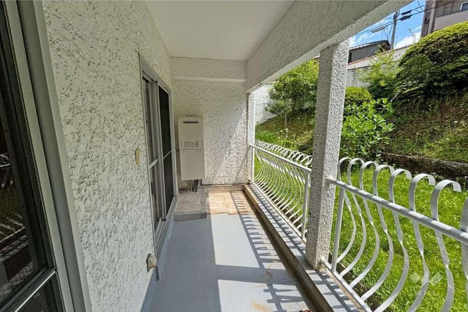 Renovated 3LDK Corner Apartment in Chikusa, Nagoya - Thumbnail 4