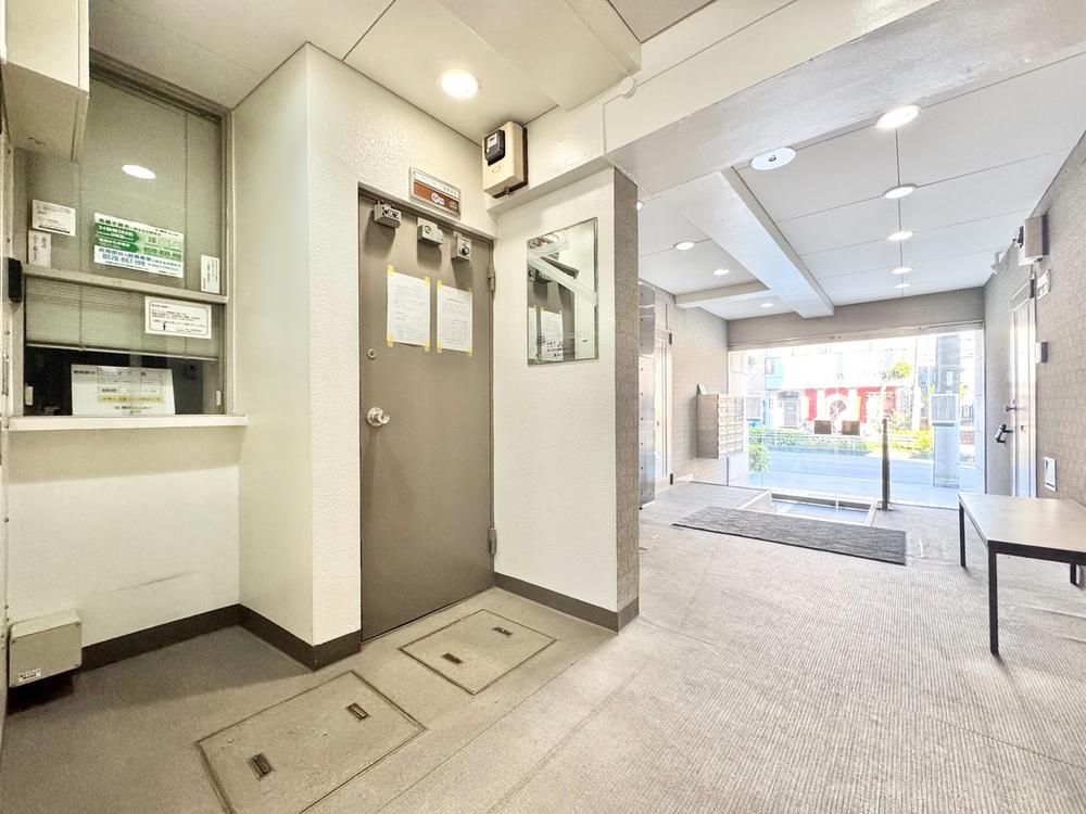 2DK Apartment for Sale in Ichikawa, Chiba - 39m2 - Thumbnail 3