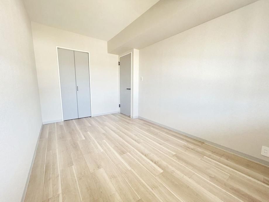 Renovated 3LDK Apartment in Sapporo Chuo Ward for Sale - Thumbnail 4