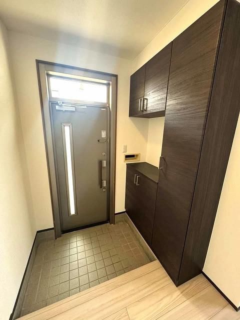 Renovated 5LDK House in Shiroishi-ku, Sapporo with Parking - Thumbnail 2