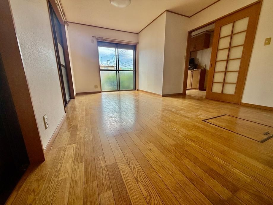 4LDK House for Sale in Hiratsuka, Kanagawa - 94.3 sqm - Thumbnail 3