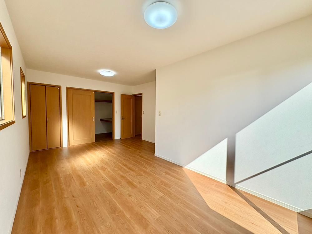 5LDK Detached House for Sale in Minami-ku, Saitama - Thumbnail 3