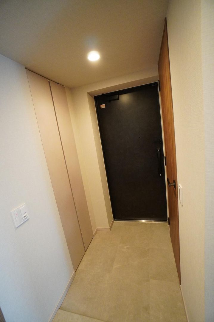 2LDK Apartment for Sale in Sapporo, Hokkaido - 70.79 sqm - Thumbnail 3
