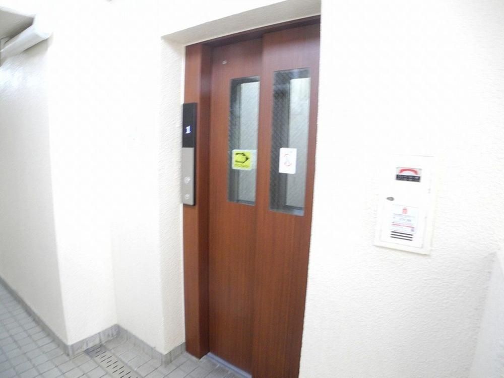 Renovated 2LDK Apartment for Sale in Saitama City, Saitama - Thumbnail 4