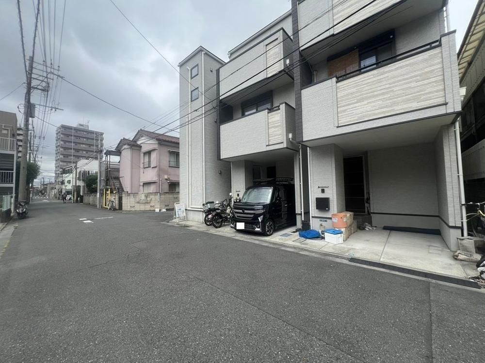 2LDK+S House for Sale in Kawasaki Ward, Kanagawa - 68.64m2 - Thumbnail 4