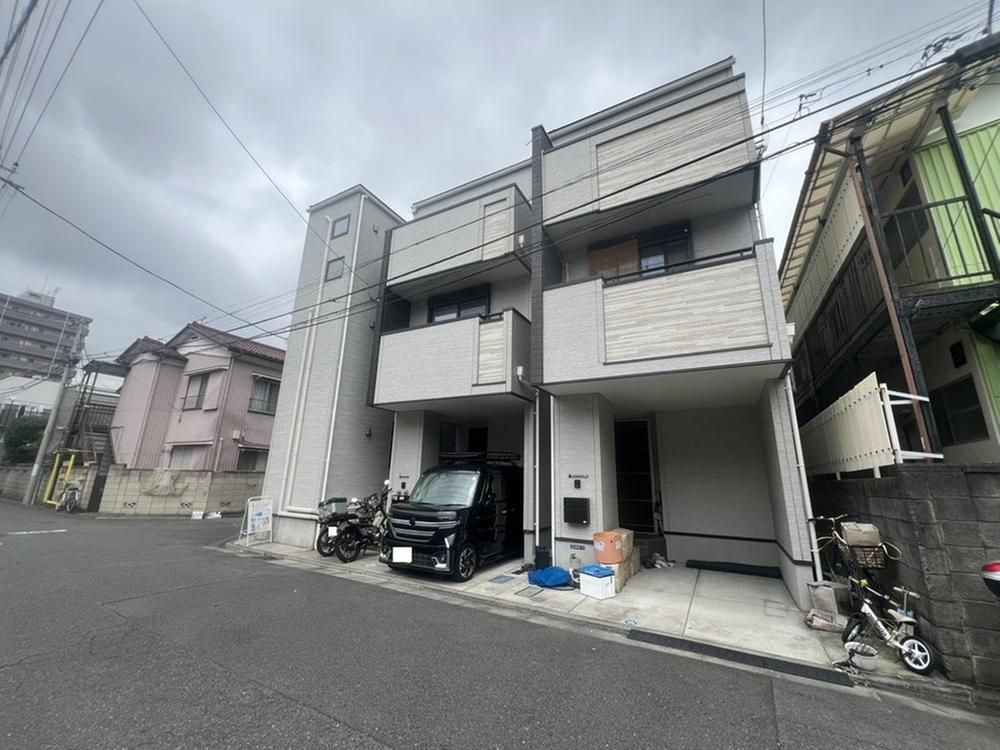 2LDK+S House for Sale in Kawasaki Ward, Kanagawa - 68.64m2 - Thumbnail 2