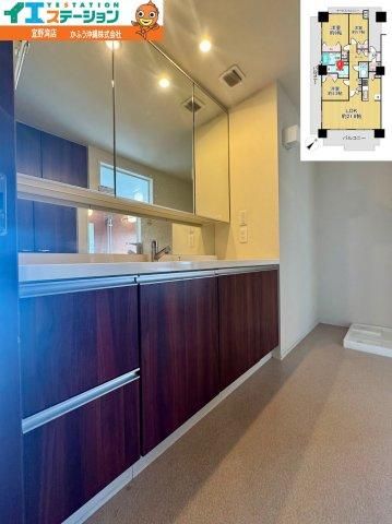3LDK Apartment in Chatan, Okinawa - 100.01 sqm - Thumbnail 3