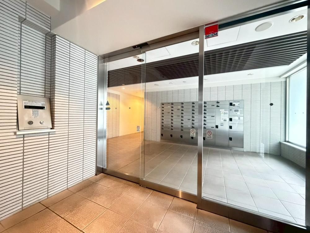 Renovated 2LDK Apartment Near Hon-Atsugi Station, Atsugi - Thumbnail 4