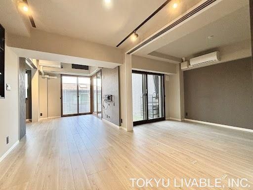 2LDK Apartment for Sale in Miyamae, Kawasaki - 63.92m2 - Thumbnail 2