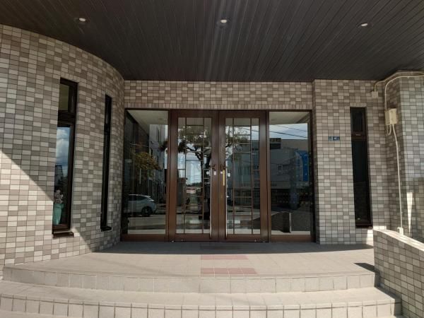 2LDK Top Floor Corner Unit in Hakodate, Hokkaido - Thumbnail 2
