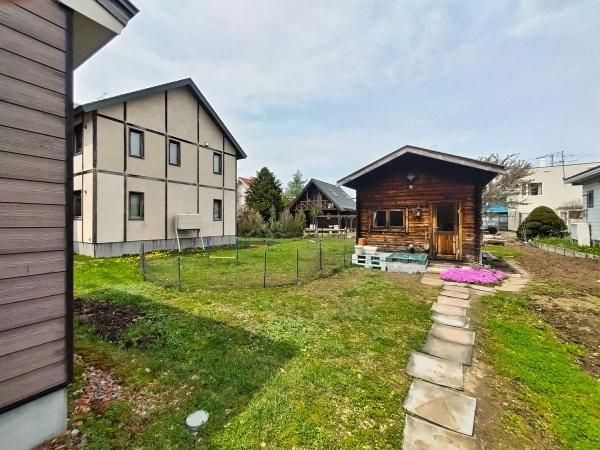 Spacious 3LDK+S House with Forest Views in Ebetsu, Hokkaido - Thumbnail 4