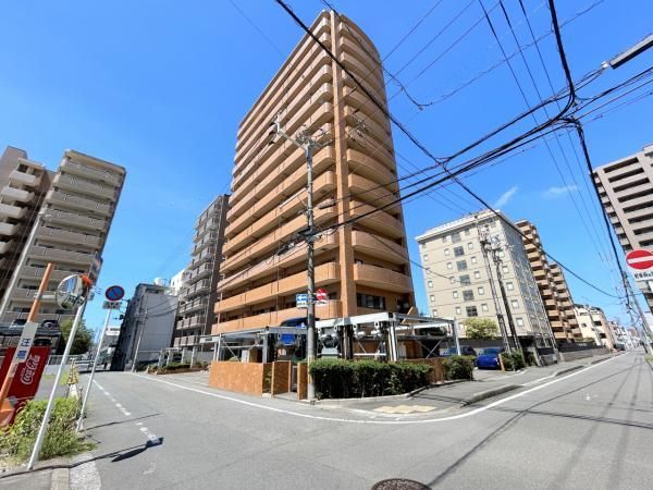 Renovated 4LDK Apartment for Sale in Matsuyama, Ehime - Thumbnail 2